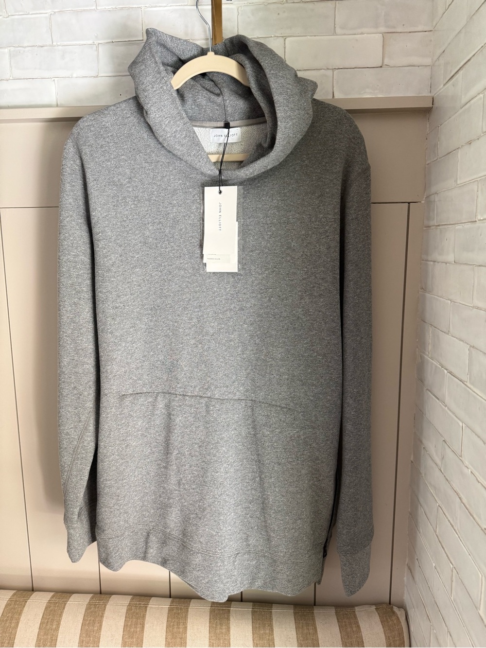 New John Elliott Gray Hooded Pullover Sweatshirt XL NWT